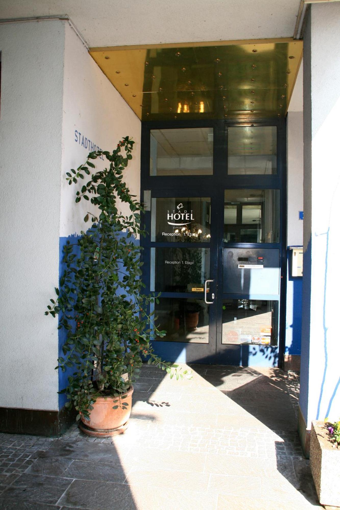 Stadt-Hotel Loerrach Gbr Lörrach Exterior foto